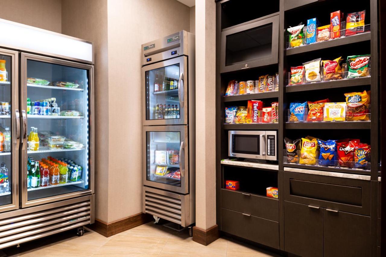 Courtyard By Marriott Charlotte Northlake Екстериор снимка